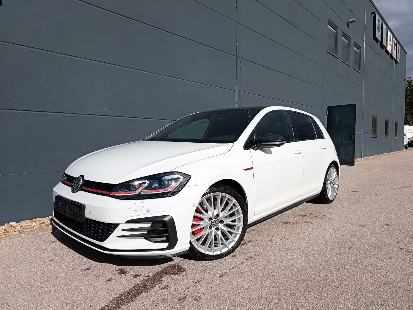 Volkswagen Golf GTI VII Performance