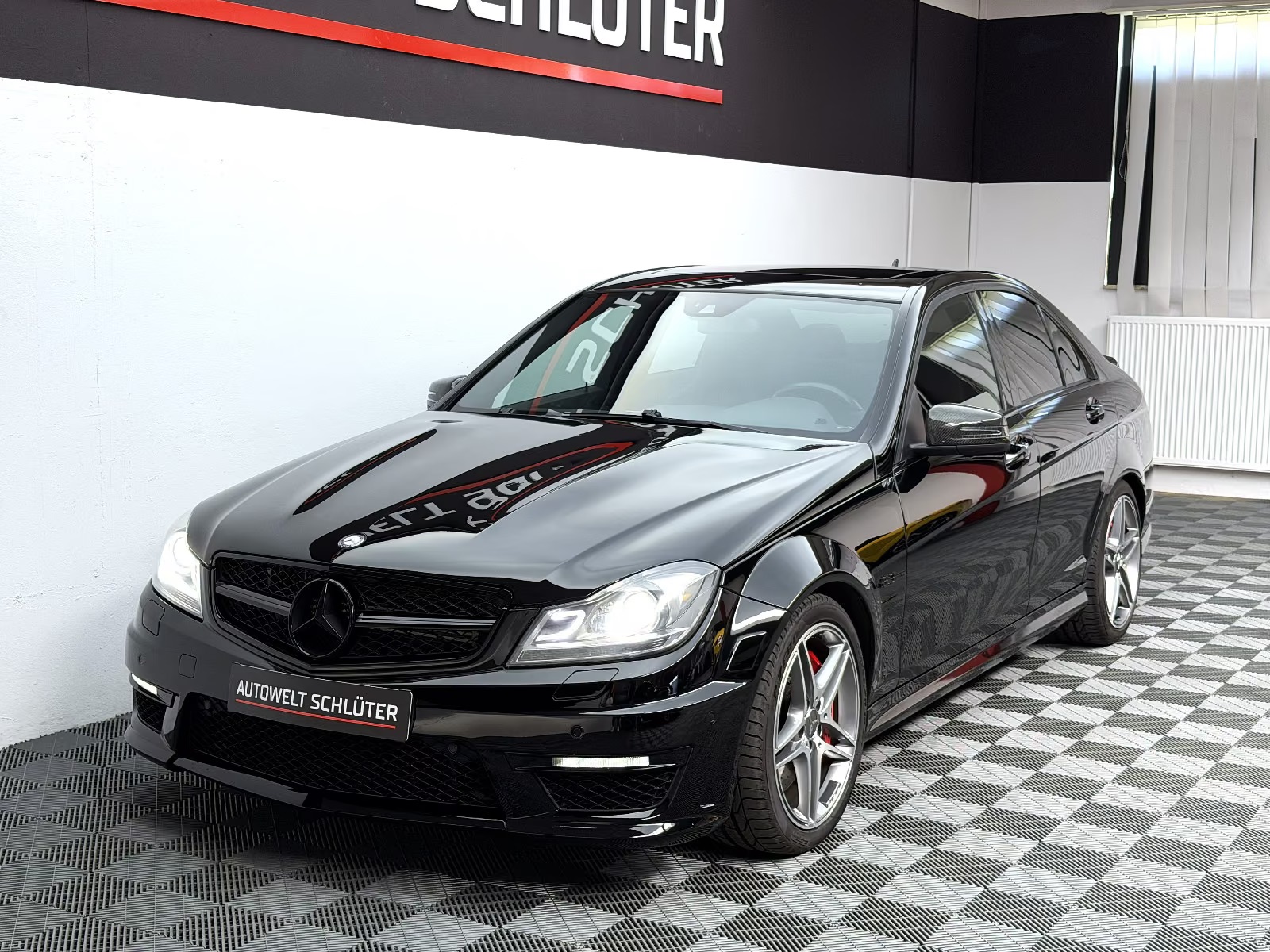 Mercedes-Benz C 63 AMG