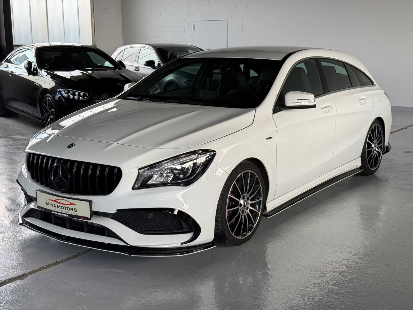 Mercedes-Benz CLA 200 Shooting Brake AMG-Line