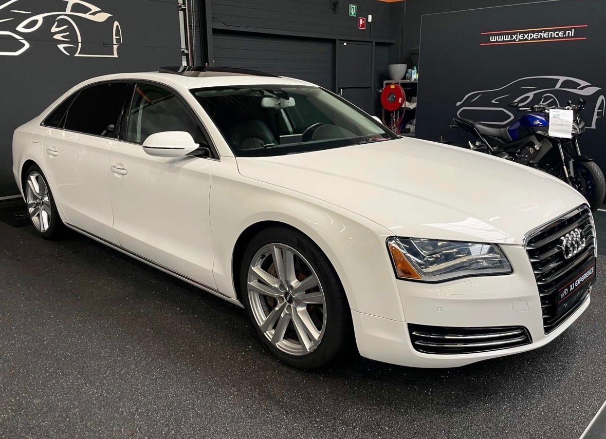 Audi A8 4.2 FSI quattro Lang Exclusive 2012