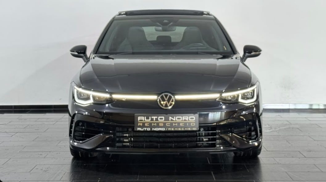 Volkswagen Golf 8 R