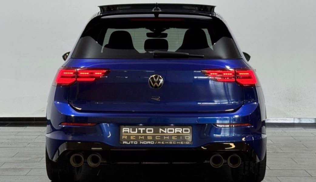 Volkswagen Golf 8 R