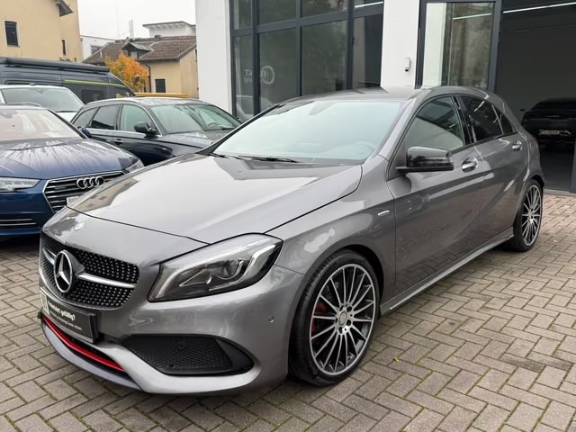 Mercedes-Benz A 250 4MATIC AMG 2016
