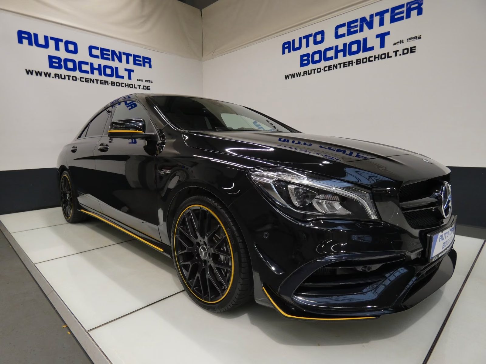 Mercedes-Benz CLA 45 AMG 4MATIC Yellow Night Edition 2018